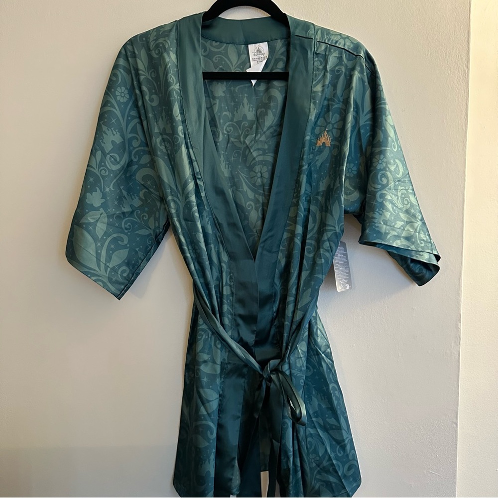 New Disney Fantasyland Castle Robe